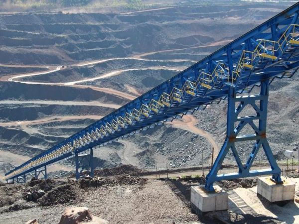 Магістральний стрічковий конвеєр